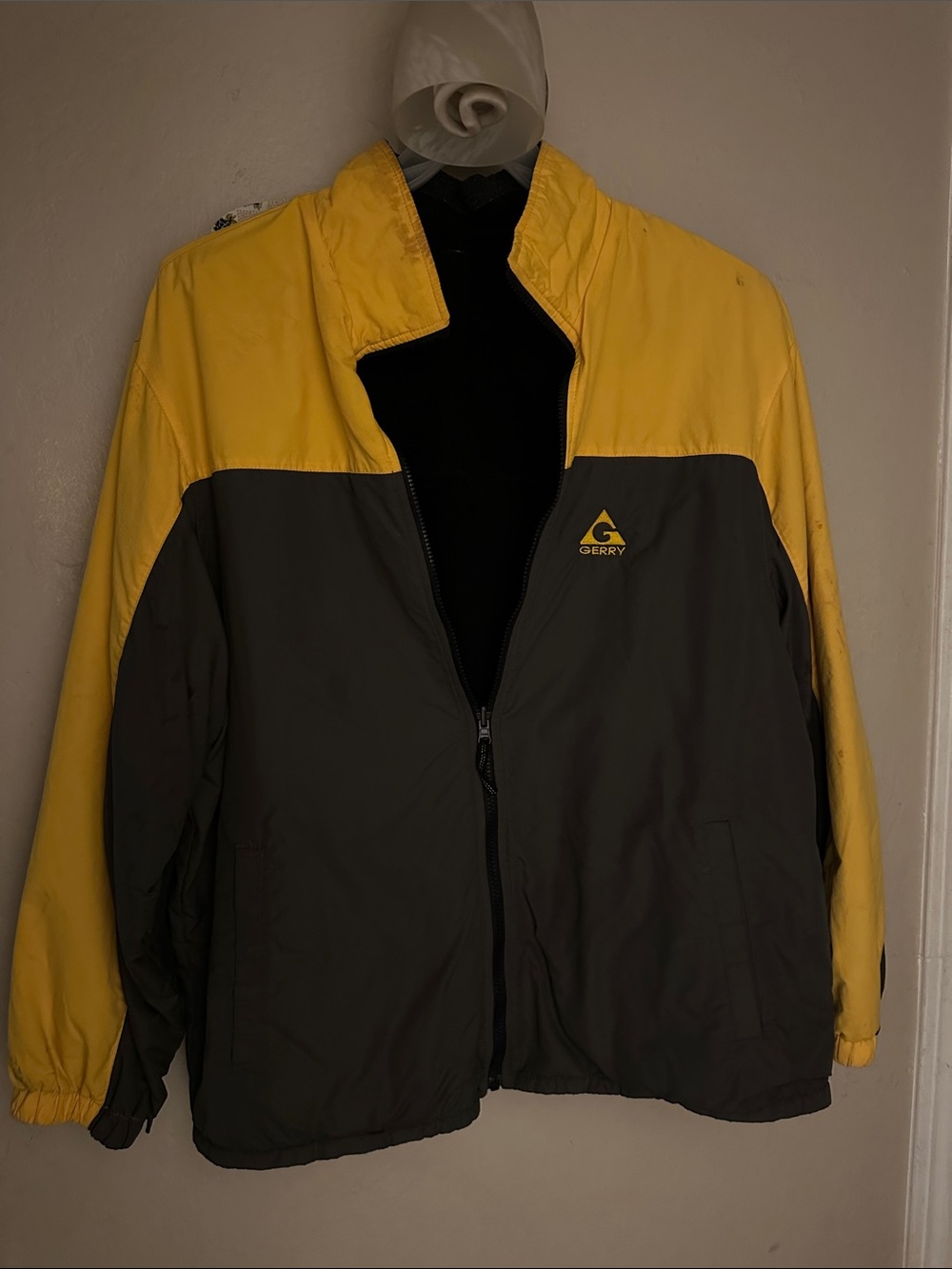Gerry Weber Men's Yellow and Gray Colorblock Windbreaker